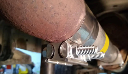 A-Comprehensive-Guide-To-Choosing-The-Right-Exhaust-Clamp-Spotlight-On-Evil-Energy-s-Narrow-Band-Solution EVILENERGY